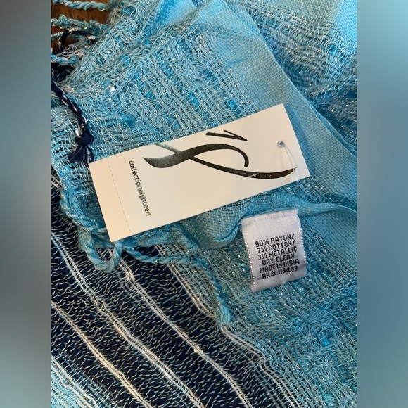 Collection Eighteen wrap Scarf - Picture 2 of 2